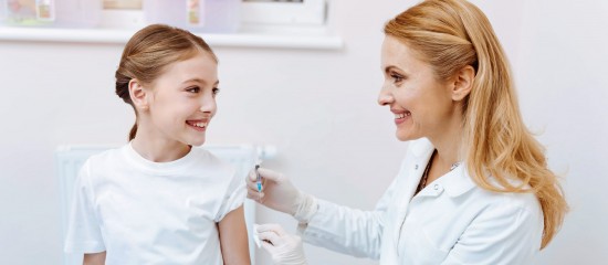 Infirmiers : vaccination par les pharmaciens, la profession réagit
