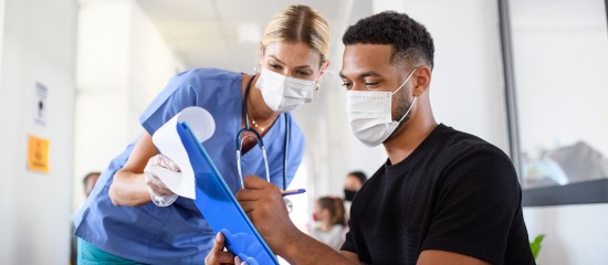 Infirmiers : un nouvel acte pour la visite domiciliaire des patients Covid isolés